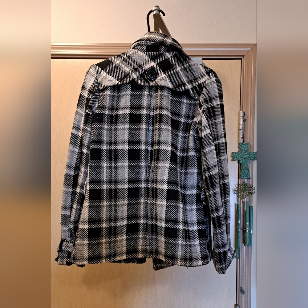 Black, gray and white plaid, button-up jacket from Maurices. - Picture 3 of 3
